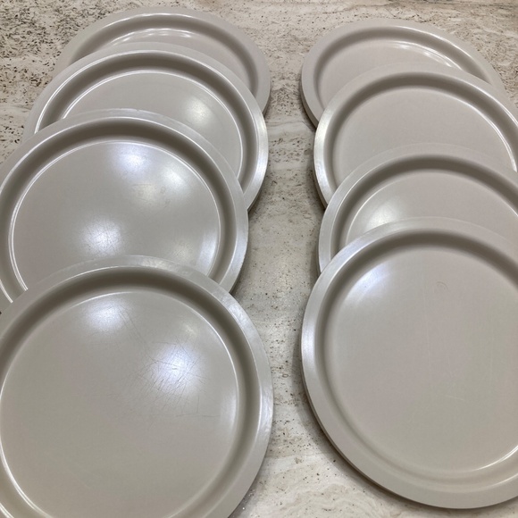 Mid Century Modern Kasen Dishes Set of 8 Peter Pan Kasen melamine 8" plates - Picture 3 of 7